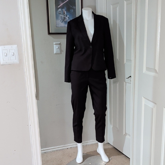 H&M Other - H&M Classic Eggplant Women's Pant Suit 10